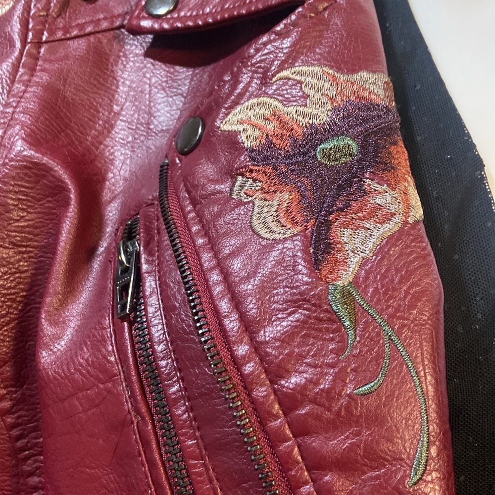Stylish Marion jacket with lots of detail - Picture 5 of 11